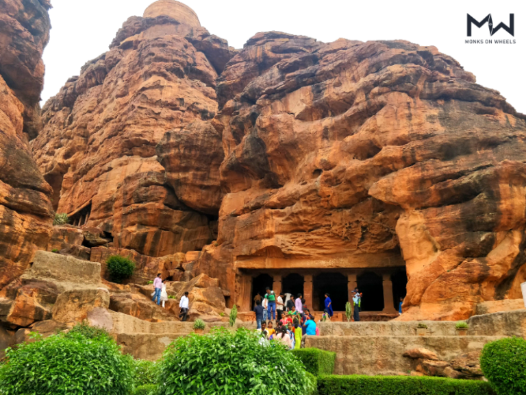 hampi badami tour packages from mumbai