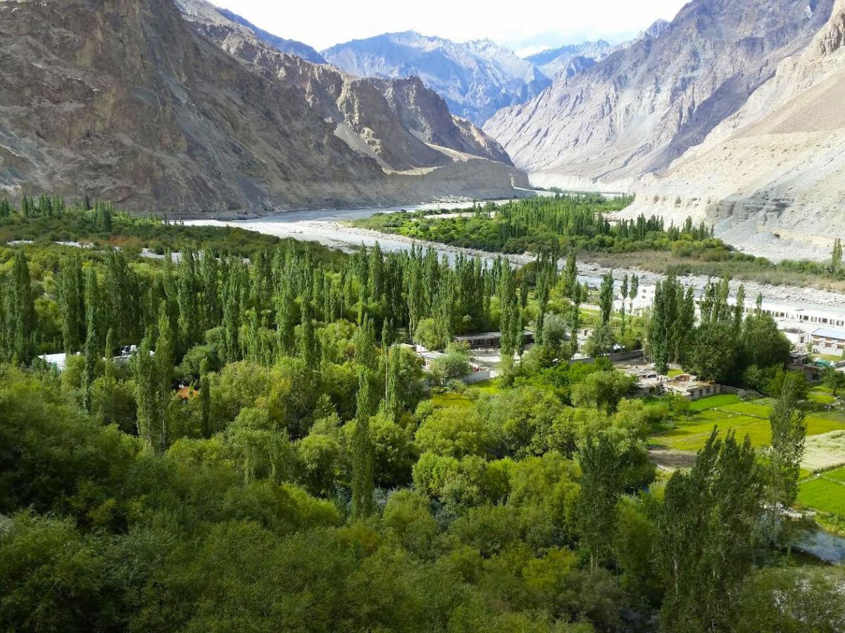 Leh Ladakh Bike Ride (Delhi-Leh-Srinagar)