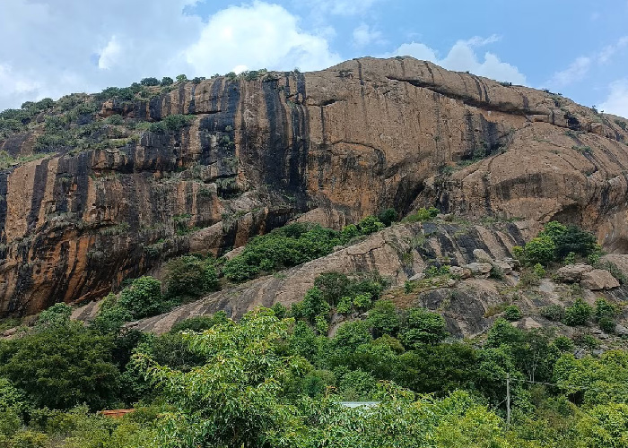 trekking-and-rock-climbing-at-ramanagara
